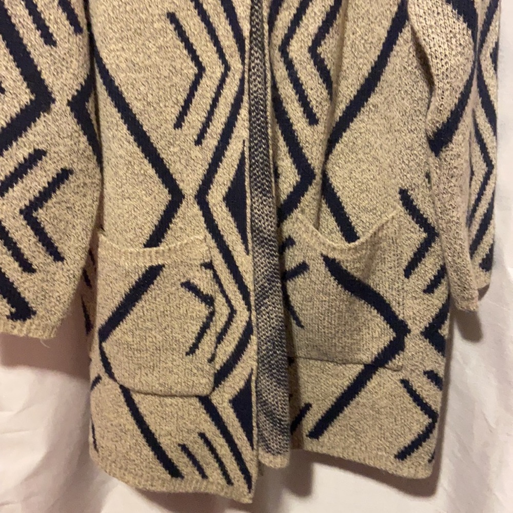 Sweater - Picture 3 of 4